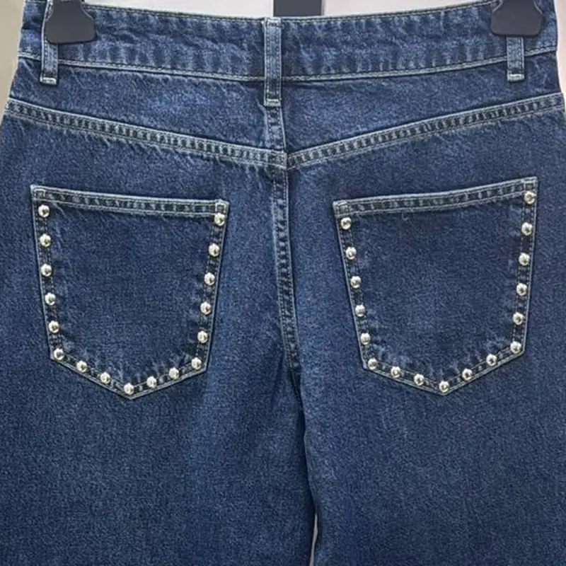 Garment finishing detail: wash
